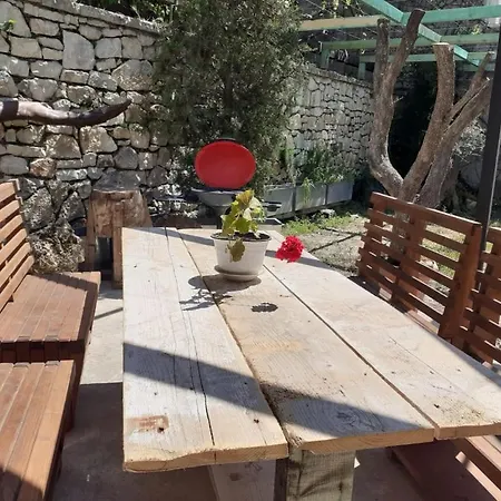 ホテル Trifoni Vlorë